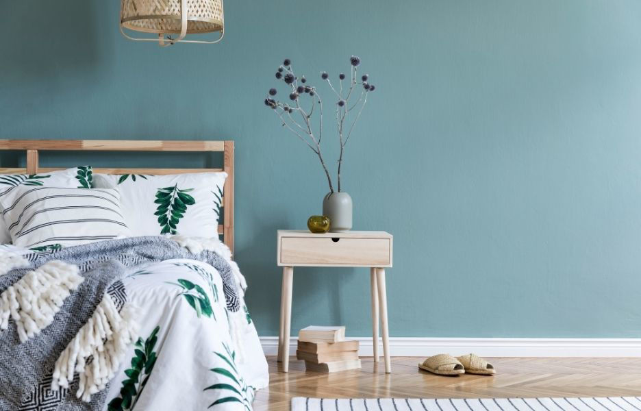 3 Tips To Add a Splash of Color to Your Bedroom