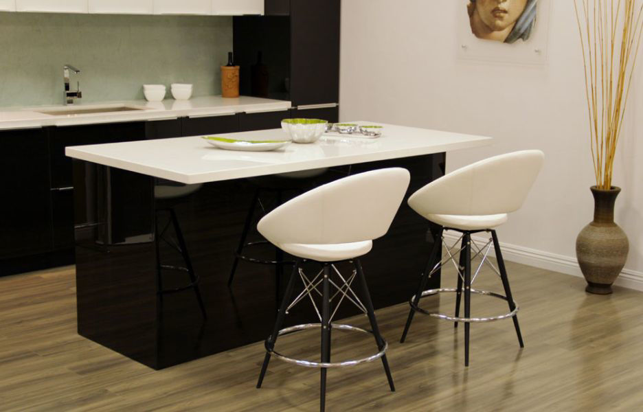 Pull Up a Seat: Pros and Cons of Bar Stools in Your Home